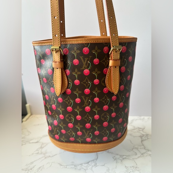 Vintage Louis Vuitton Limited Edition Cerises Bucket Bag with mini pouch - Picture 3 of 16